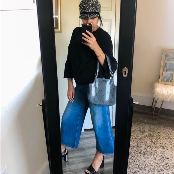 🚫 SOLD Banana Republic Bell Long Sleeve Top - Picture 6 of 8